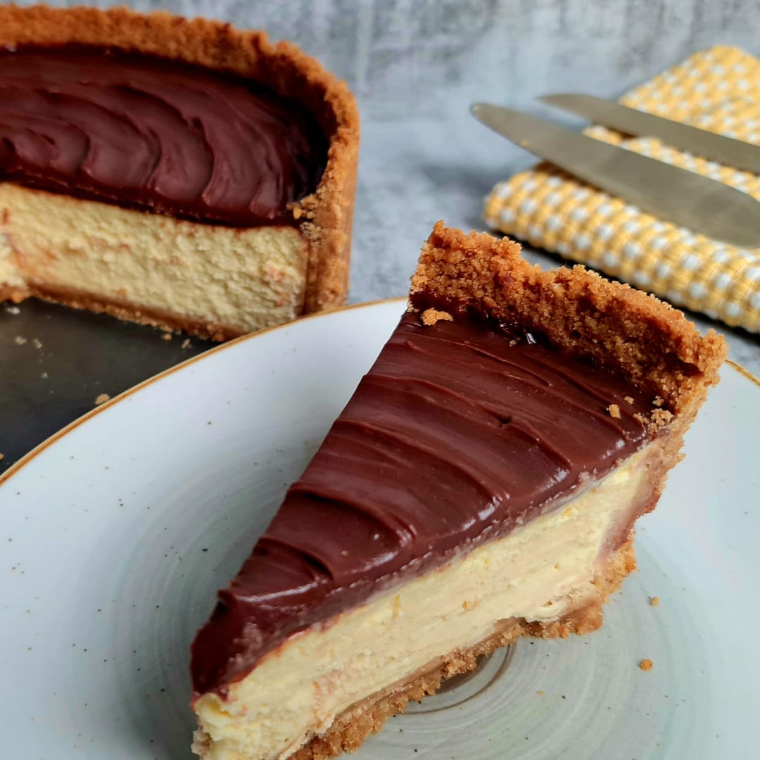 New York Cheesecake with Chocolate Ganache