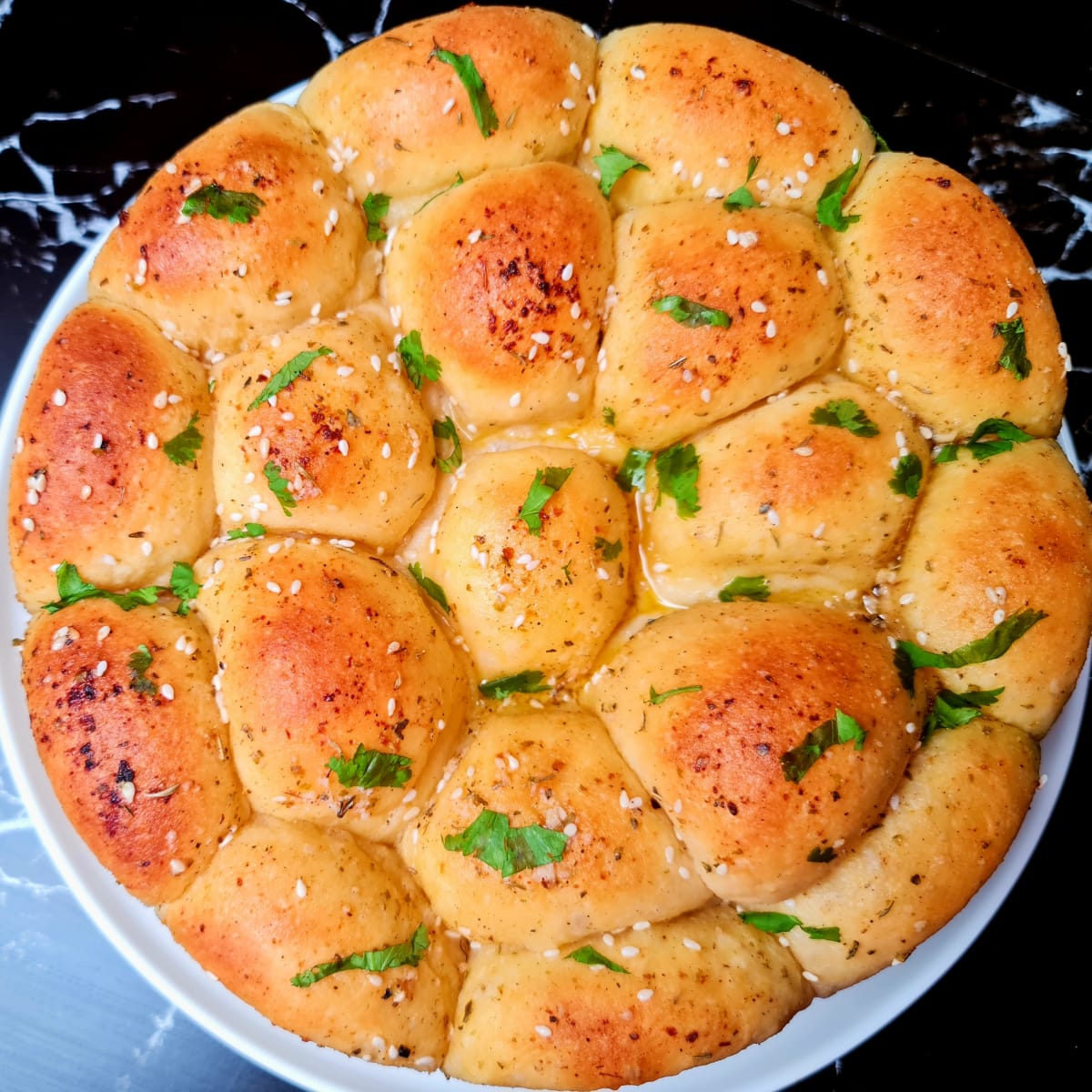 Pull Apart Cheesy Garlic Bread Recipe The Best Party Snack